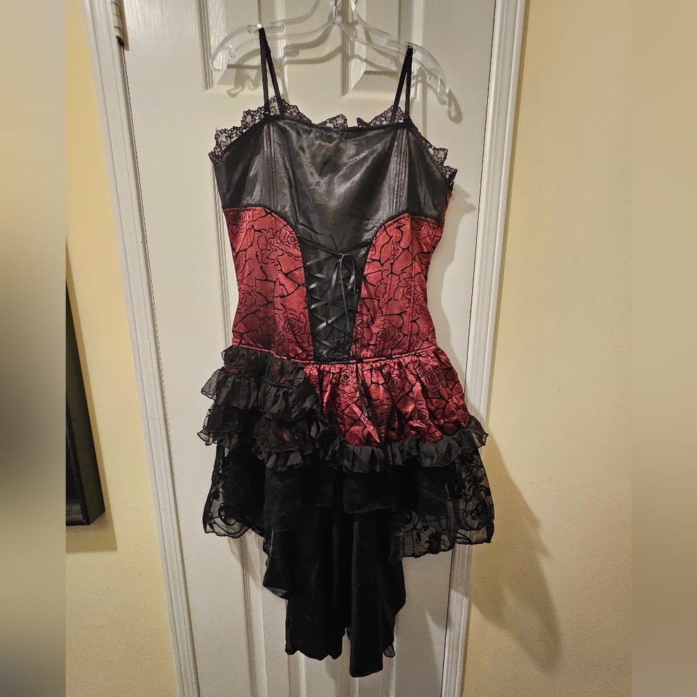 Hi-lo dress